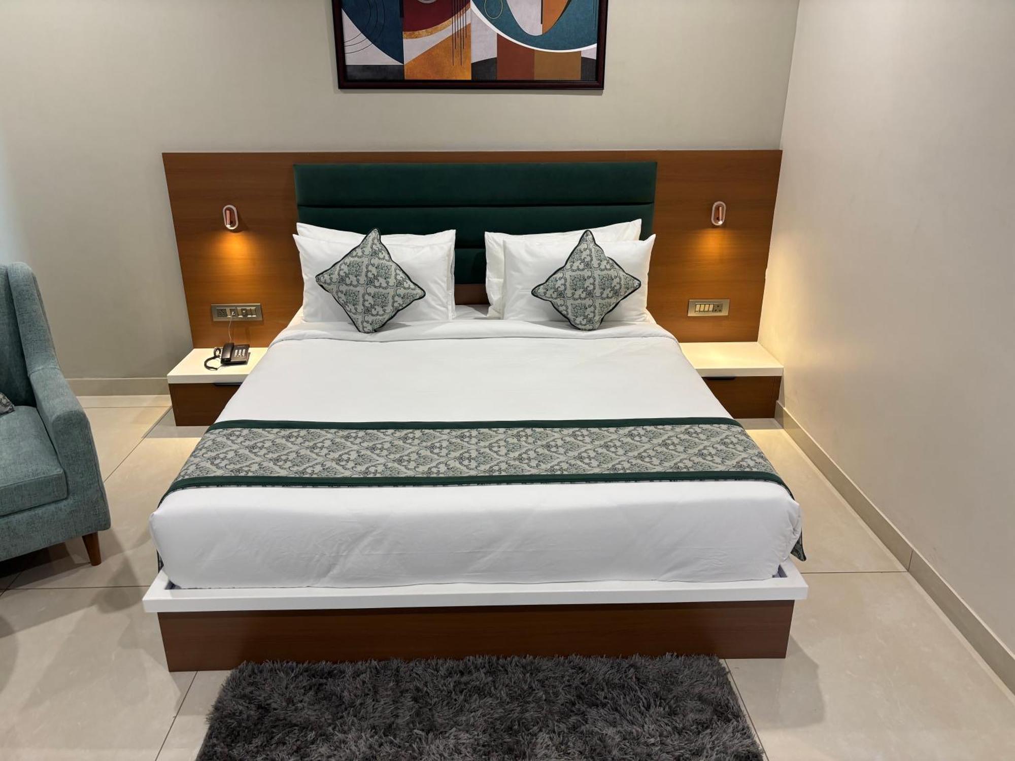Hotel The Crown Inn Jhunjhunu ภายนอก รูปภาพ