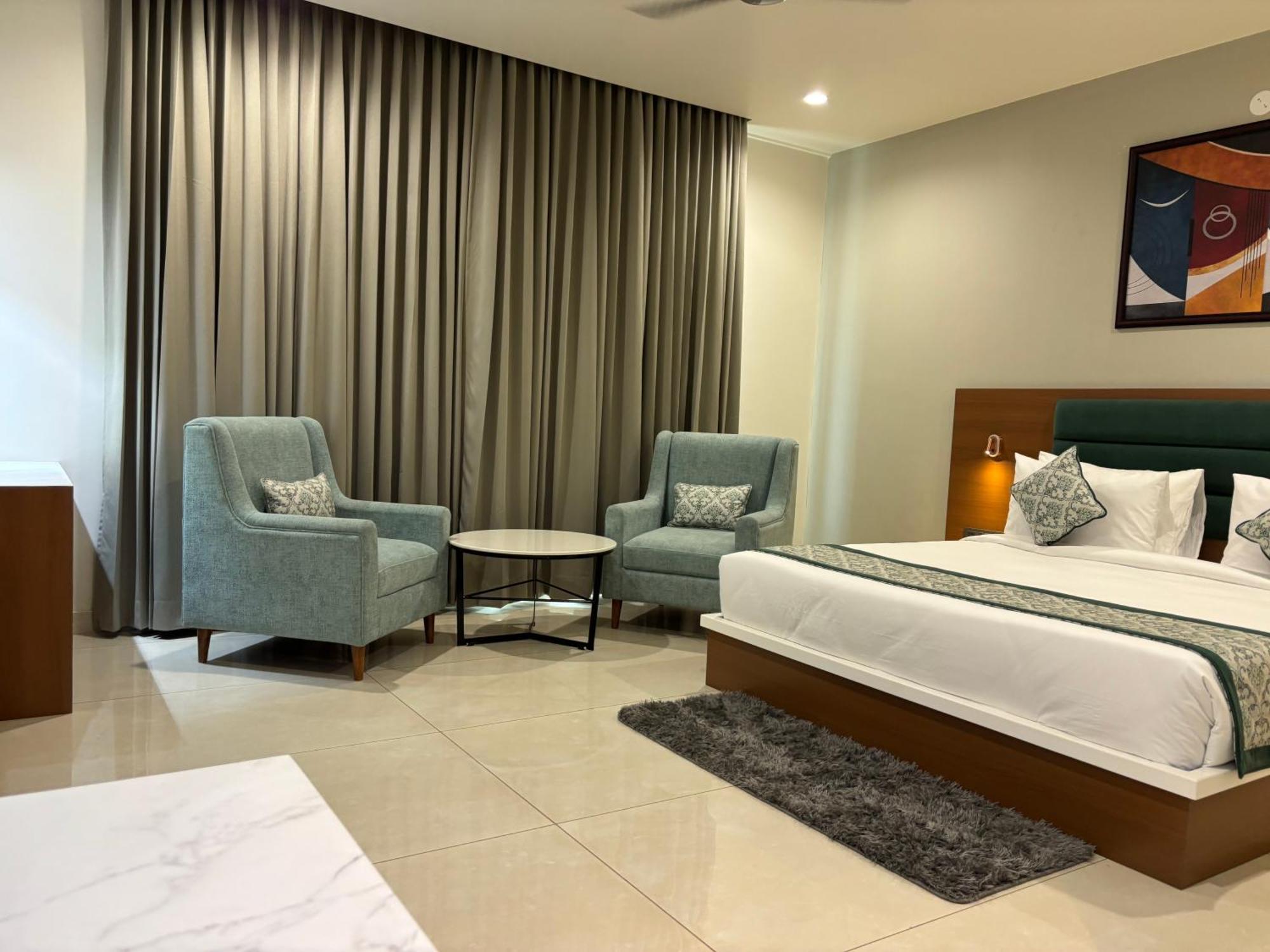 Hotel The Crown Inn Jhunjhunu ภายนอก รูปภาพ