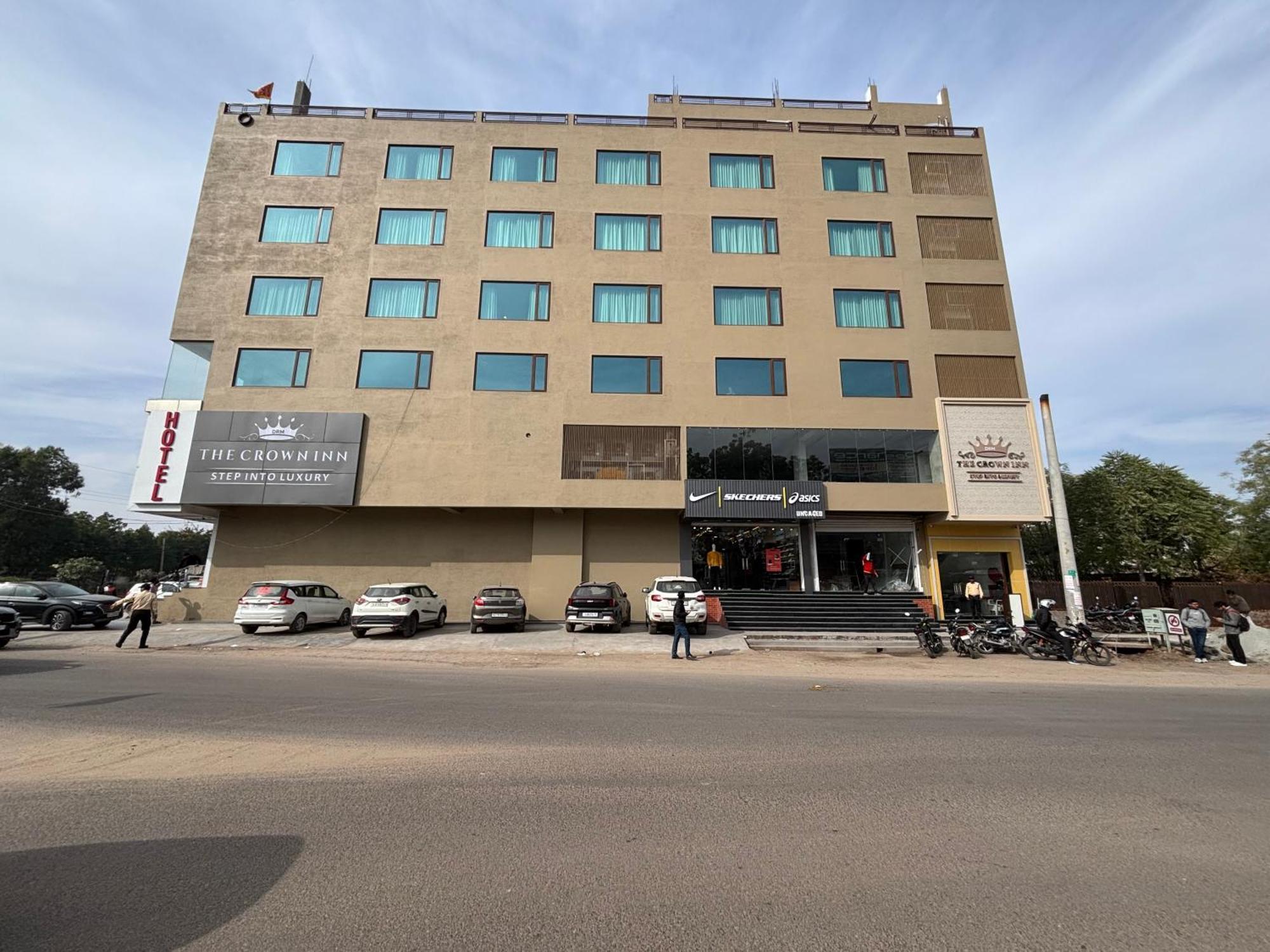 Hotel The Crown Inn Jhunjhunu ภายนอก รูปภาพ