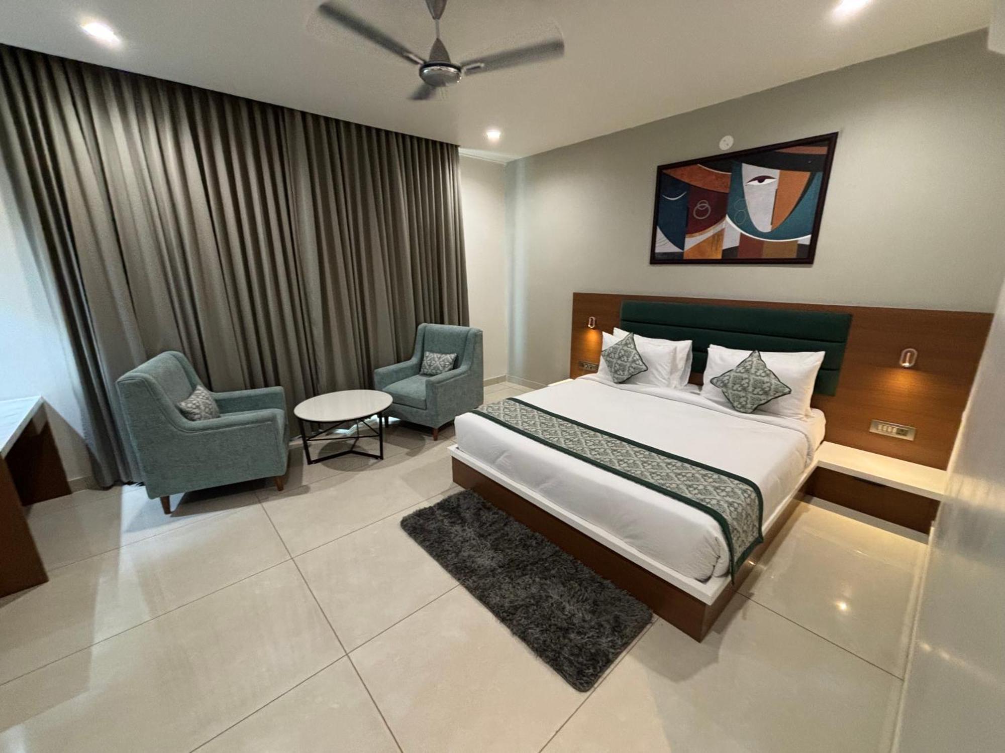 Hotel The Crown Inn Jhunjhunu ภายนอก รูปภาพ