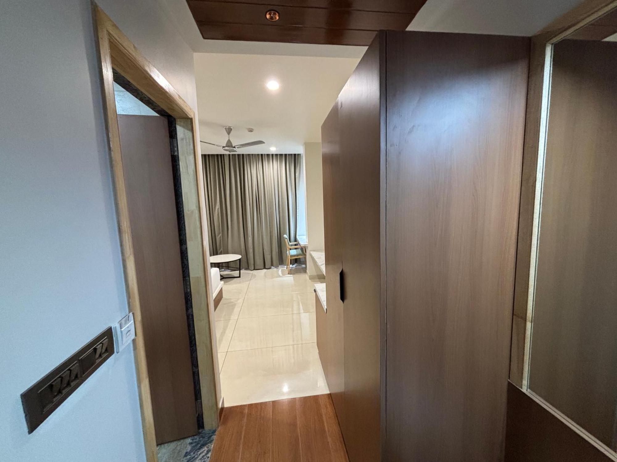Hotel The Crown Inn Jhunjhunu ภายนอก รูปภาพ