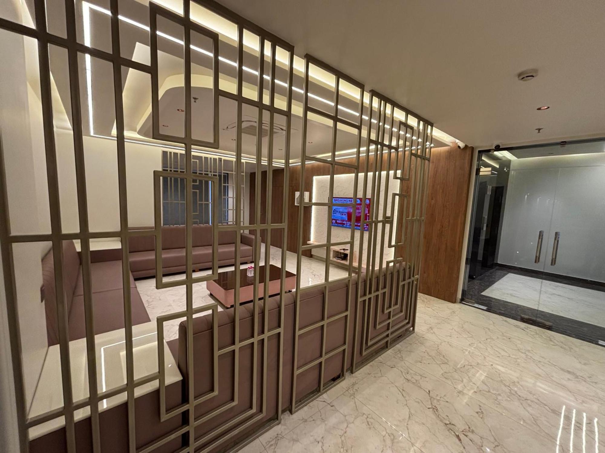 Hotel The Crown Inn Jhunjhunu ภายนอก รูปภาพ