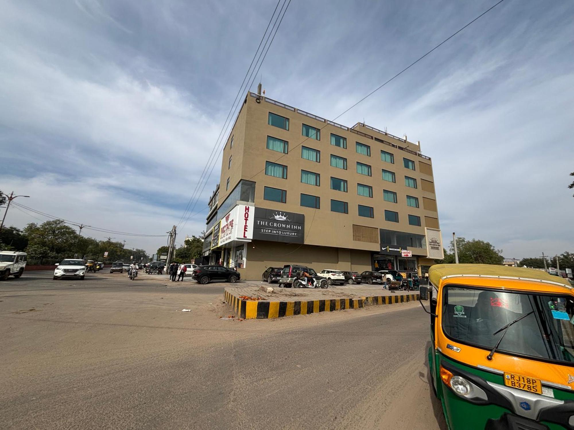 Hotel The Crown Inn Jhunjhunu ภายนอก รูปภาพ